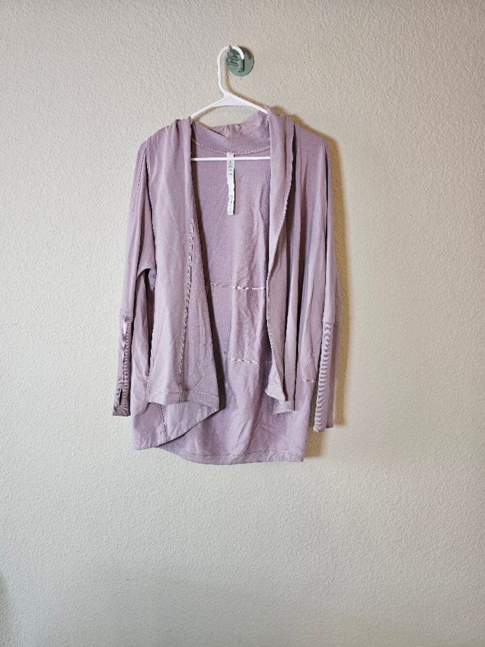 Lululemon back in action wrap women's size 4
